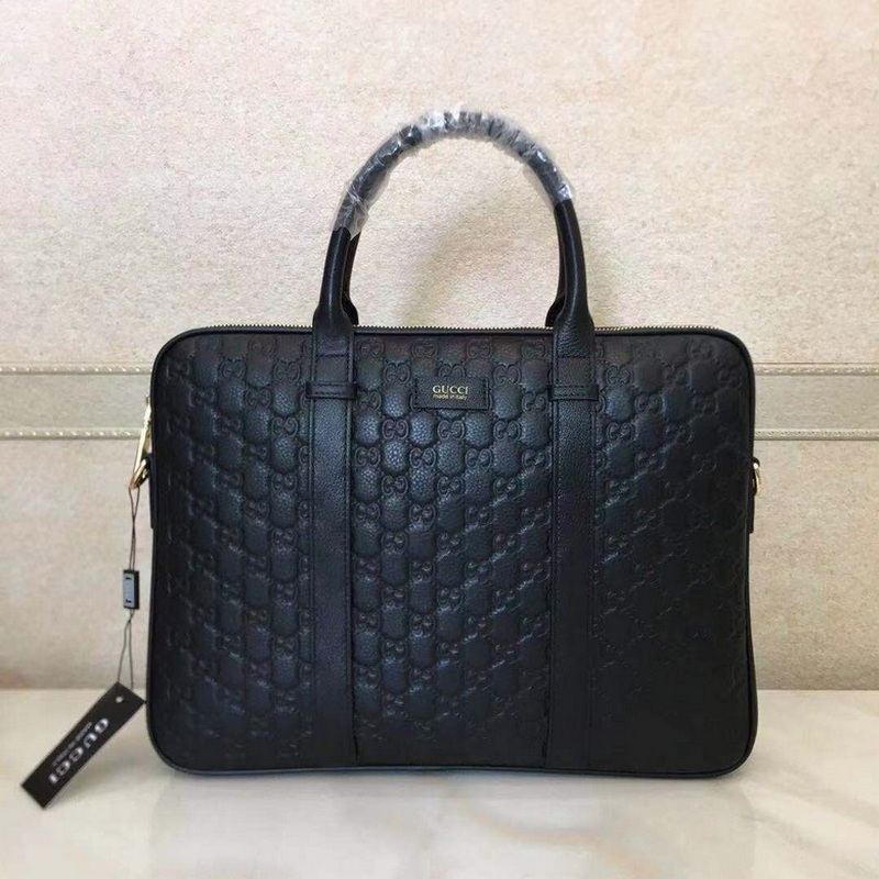 Gucci Handbags 542